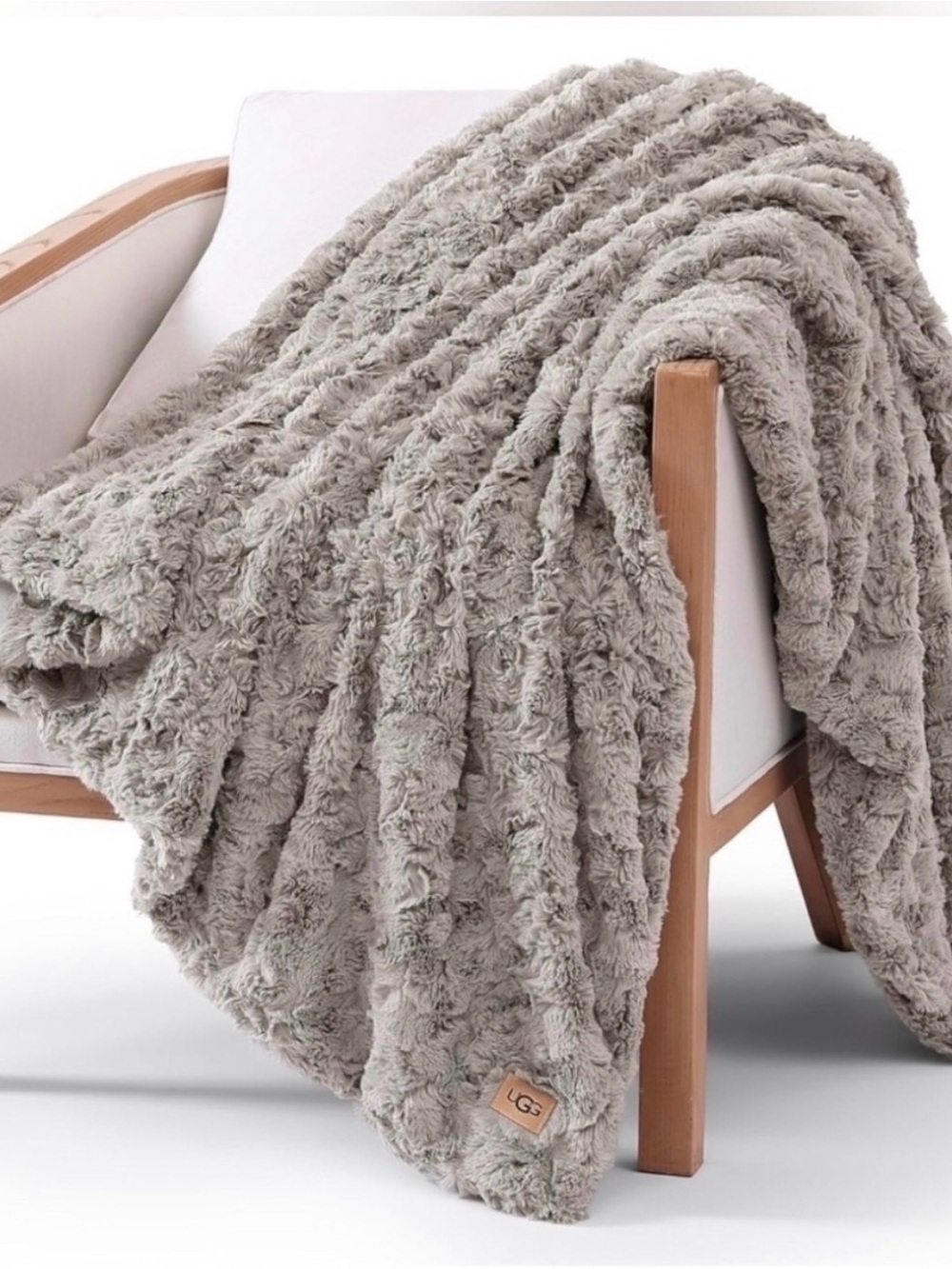 UGG Adalee Furry Throw Blanket 50” x 70” Seal Grey - 100% Polyester